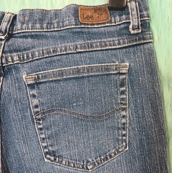 Lee Relaxed Boot Cut Jeans Size 14 Short - Picture 7 of 15